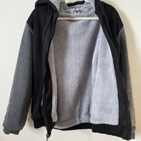 Fleeced lined jacket - Picture 3 of 6